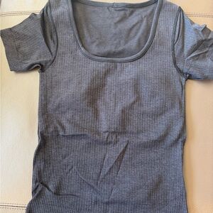 DISCONTINUED lululemon athletica ebb to street tee, size 4